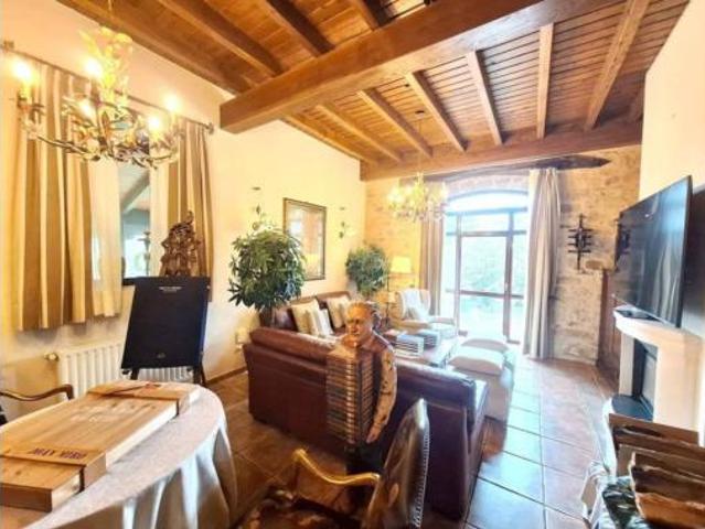 Casa adosada Venta Zuia, Altube