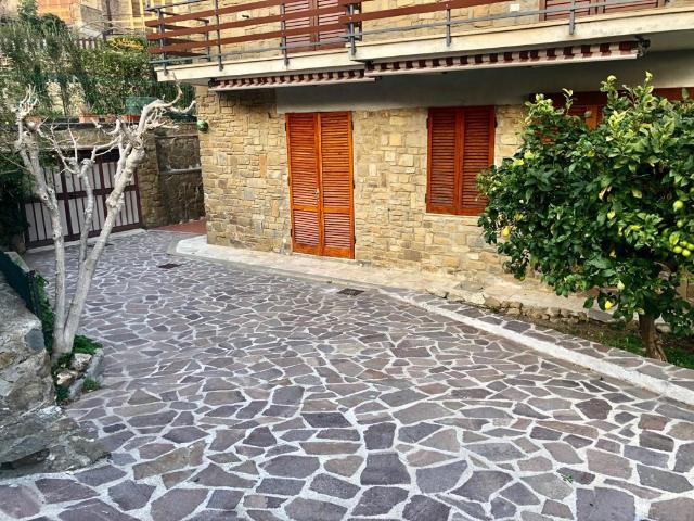 CASA AFFIANCATA in AFFITTO a CASTIGLIONE DELLA PESCAIA POGGIO ALLE TRINCEE di 4 vani