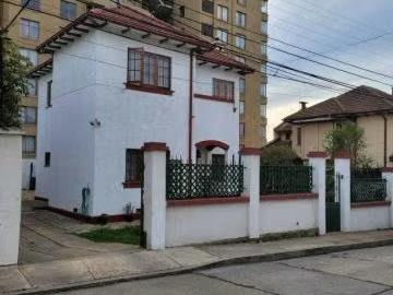 Casa Agua Santa | 4 Dormitorios por 11000.00 en Viña del Mar