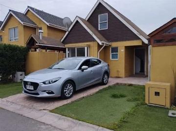 Casa aislada con una ubicación segura dentro del Condominio