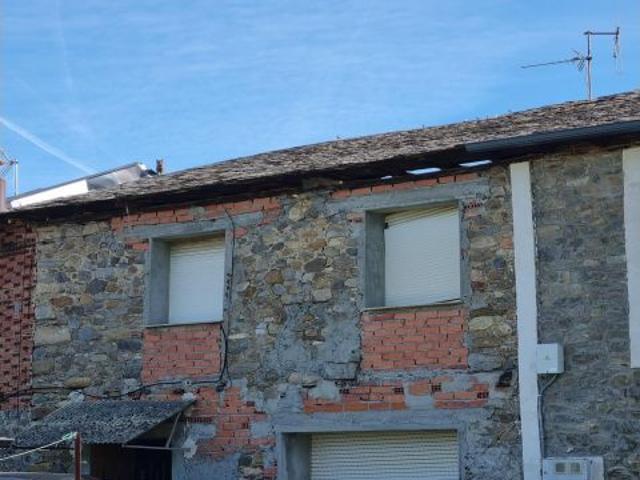 CASA + ALMACEN + FINCA RUSTICA