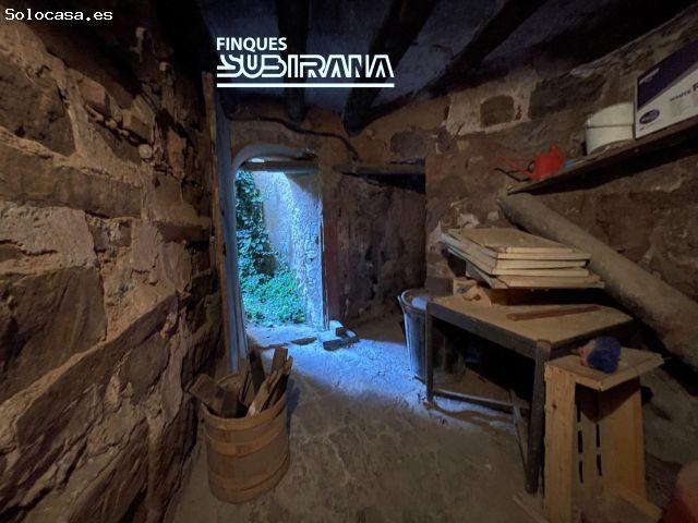 CASA AMB PORTALADA MEDIEVAL INTEGRADA A SANTA COLOMA DE QUERALT