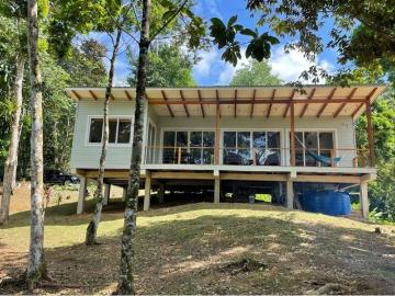 Casa amoblada en venta en bocas del toro