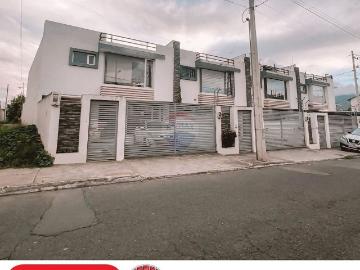 Casa amplia e independiente en la Victoria