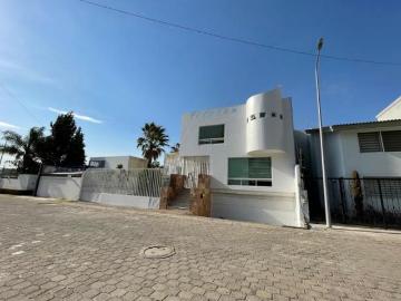 CASA AMPLIA EN VENTA EN FUENTES DE MORATILLA, PUEBLA