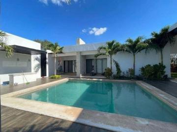 Casa amplia en Chuburná