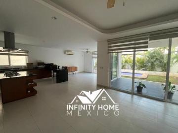 Casa amplia en renta o venta en Cumbres Cancun