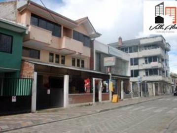 CASA AMPLIA + LOCAL COMERCIAL EN DELEG