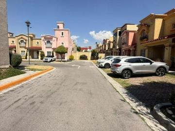 CASA AMPLIADA DE 3 RECAMARAS FRENTE AL PARQUE URBI H. BALBOA EN PRIVADA SEVILLA SIN ENGANCHE