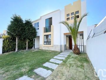 CASA AMPLIADA EN BOSQUES RESIDENCIAL ICA ZINACANTEPEC, EDO MEX