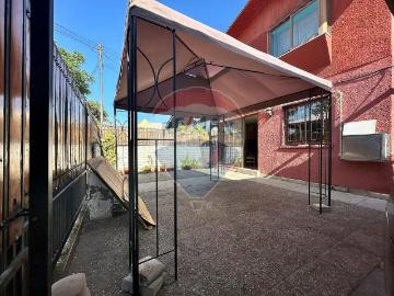 Casa ampliada en calle principal de la florida | 5 Dormitorios por 170000. 00 en La Florida