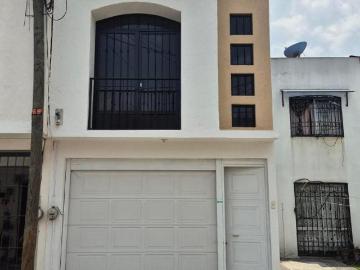 CASA AMPLIADA EN VENTA EN FRACC. EX RANCHO SAN DIMAS
