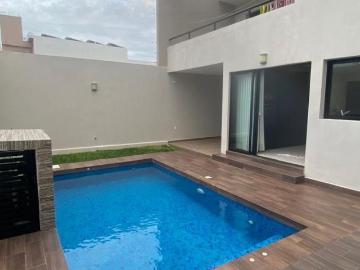 Casa Amueblada con Alberca en Renta| Fracc. Las Palmas | Medell?n de Bravo