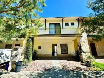 CASA AMUEBLADA EN VENTA EN HACIENDA VALBUENA