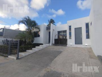 CASA AMUEBLADA EN RENTA EN BOSQUE REAL, CAMPECHE