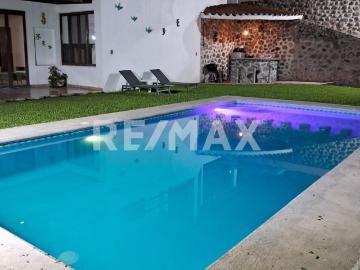 Casa Amueblada en Renta en Club de Golf Xochitepec