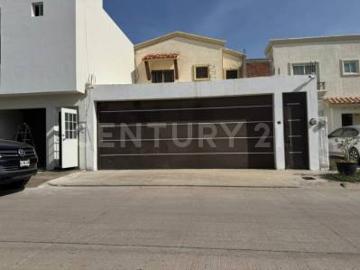 CASA AMUEBLADA EN RENTA EN PRIVADA STANZA CASTILLA