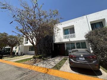 Casa Amueblada en Renta Frente al Tec de Monterrey Guadalajara | 6 Habitaciones