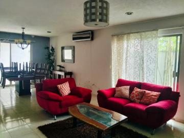 CASA AMUEBLADA EN RENTA PRIVADA ?NGELES DE IXTACOMITAN