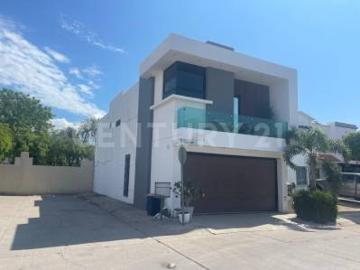 CASA AMUEBLADA EN RENTA STANZA SOLARE SECTOR BUGAMBILIAS CULIACAN SINALOA