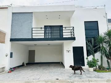 Casa Amueblada en Sector Privado