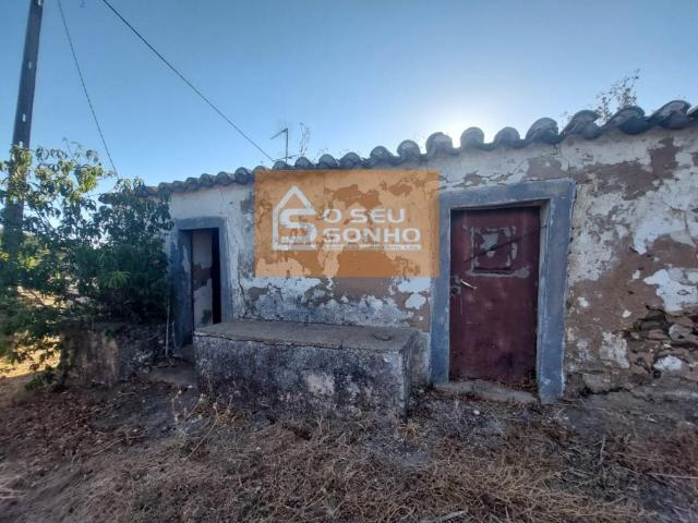 Casa Antiga T2 para recuperar 131m² Santa Catarina Da Fonte Do Bispo