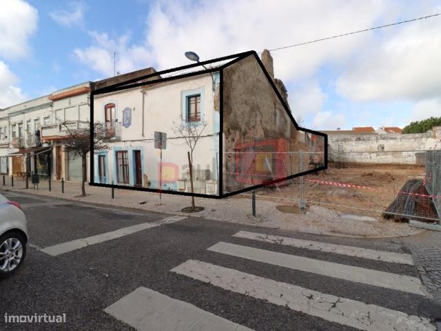 CASA ANTIGA PARA RECUPERAR MONTIJO CENTRO
