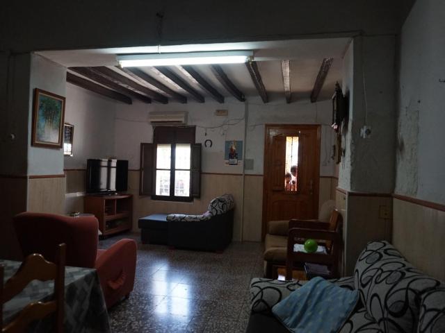 Casa antigua con piscina en Abanilla!
