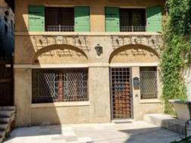 casa arredata Centro