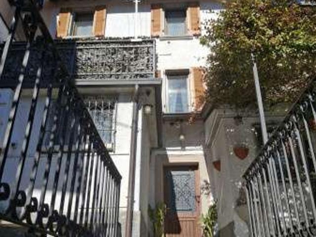 casa arredata con terrazzo Centro
