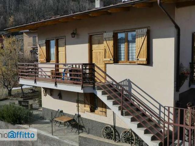 casa arredata con terrazzo Centro