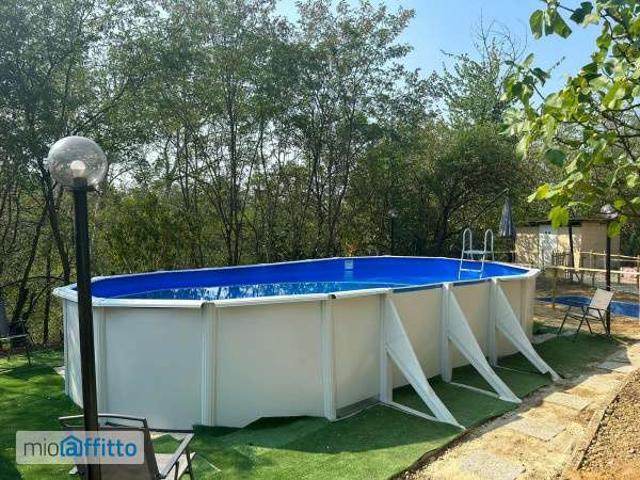 casa arredata con piscina Asti
