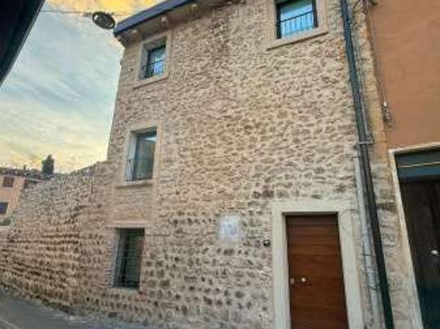 casa arredata Parona, ponte crencano, quinzano, avesa
