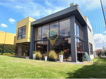 Casa Arriendo Amoblado $ 12.000.000 sin amoblar $ 9.000.000