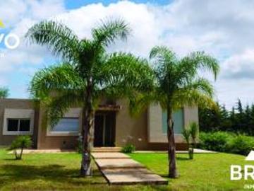 Casa barrio blanc con pileta