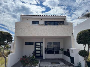 CASA BENEVENTO CIUDAD MADERAS QUERETARO