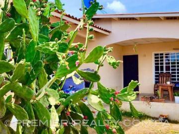 CASA BIEN UBICADA EN PEDASI