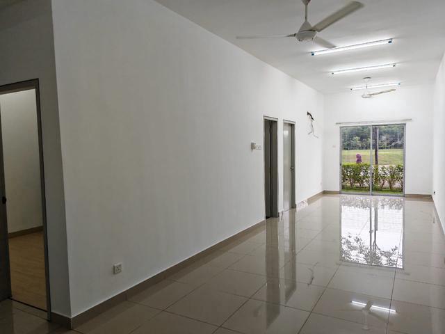 Casa Bluebell Ground Floor Townhouse 3R2B Cybersouth Dengkil