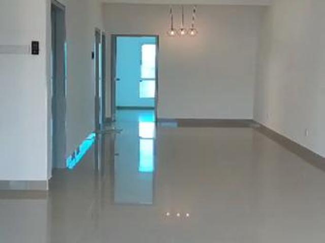 Casa Bluebell 1087 sq feet Townhouse upper unit Cybersouth Cyberjaya