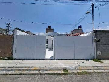 CASA BONITA EN VENTA REMODELADA BIEN UBICADA UN NIVEL