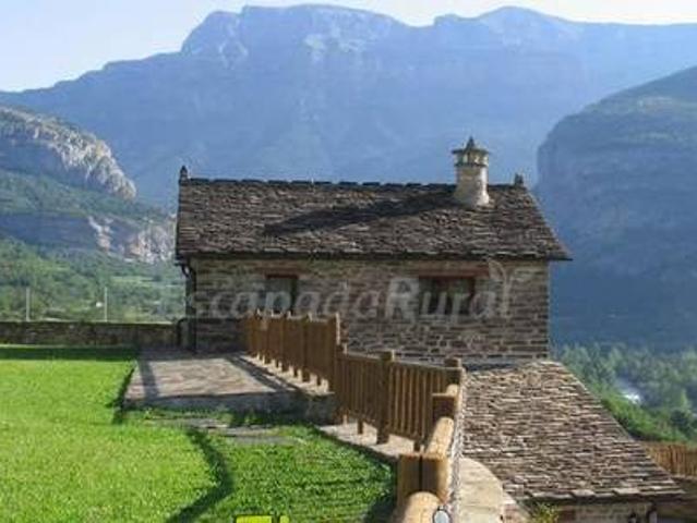Casa Borda Russell