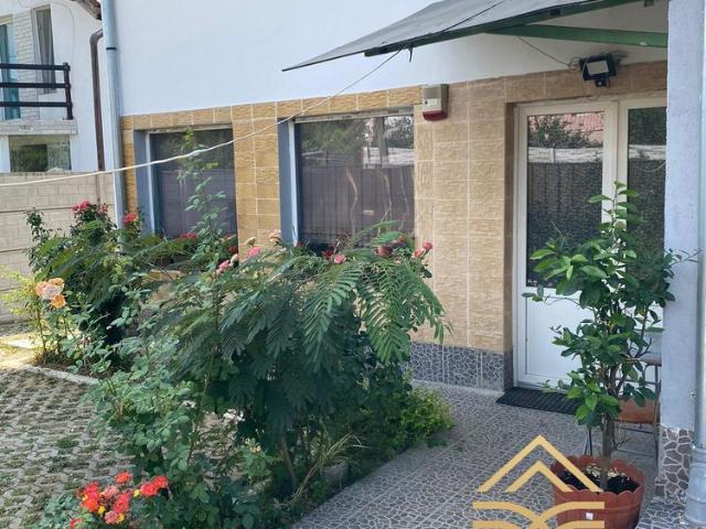 Casa cu etaj de inchiriat in zona Oncea