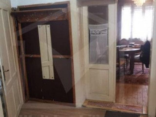 Casa cu gradina proprie, garaj, parcari zona semicentrala Cluj Napoca