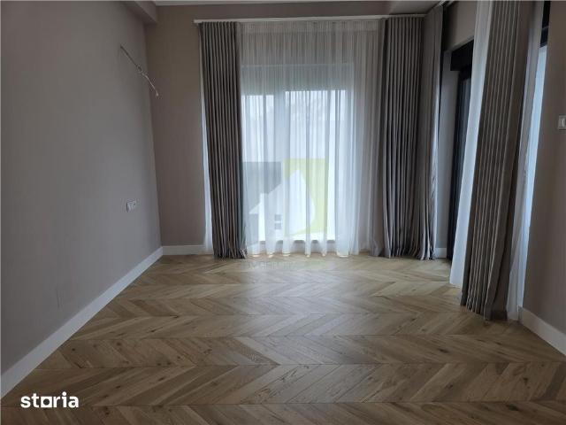 Casa cu lift langa Ford Craiova