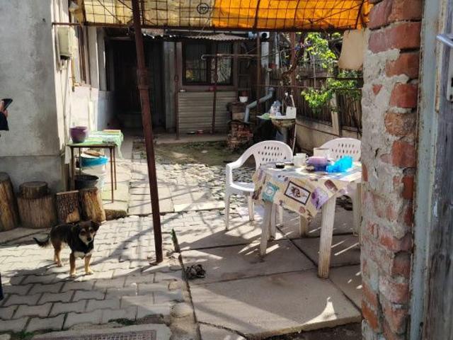 Casa cu potential, excelent, langa Medicina si Spitalul Judetean