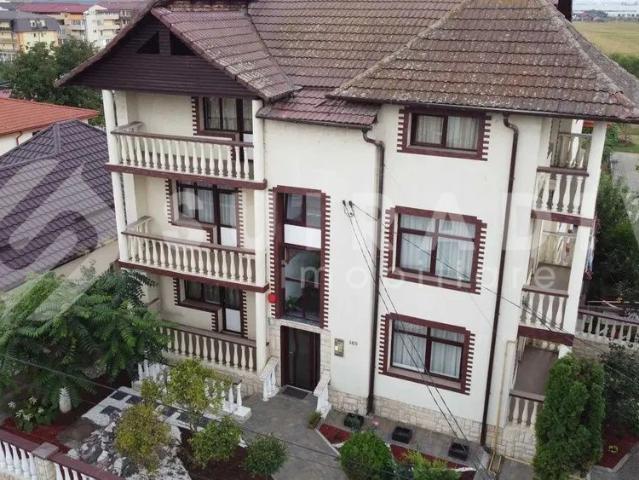 Casa cu 13 camere, 10 bai, 10 parcari, 480mp util, 1000 teren pretabila pensiune, azil Apahida