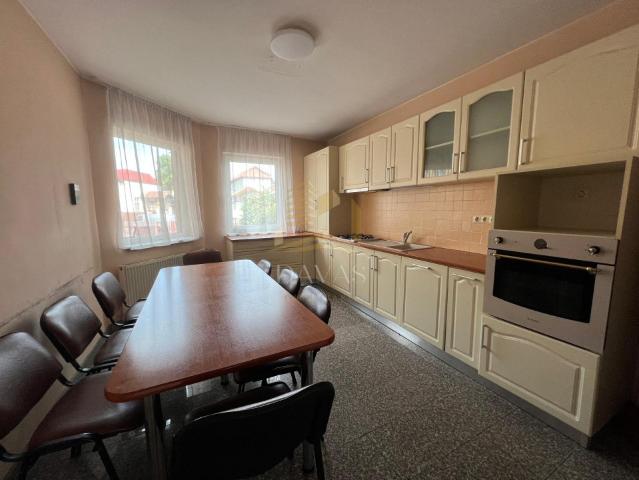 Casa cu 4 camere | Dambul Rotund | Autogara