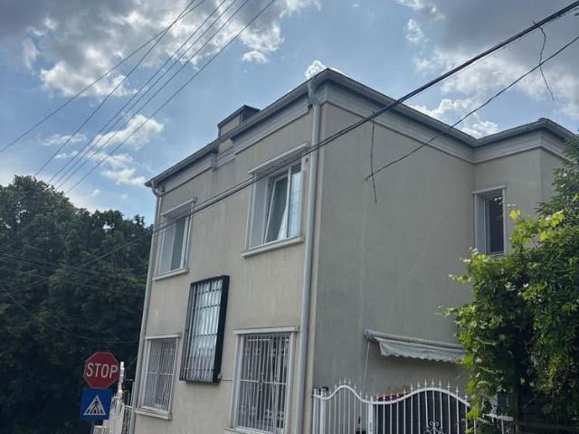 Casa cu 4 camere in zona Copou Negruzzi