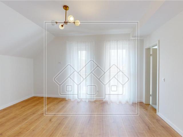Casa cu 4 camere, individuala, predare la GRI teren 470 mp
