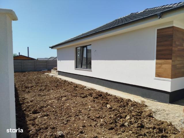 Casa cu 4 camere, suprafata utila 96 mp + teren suprafata 460 mp, Once